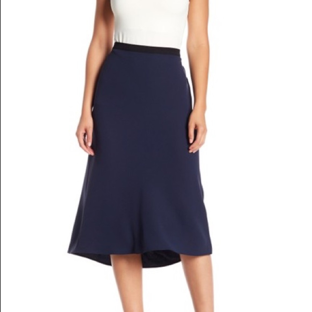 Vince slip on navy blue midi skirt size extra small
